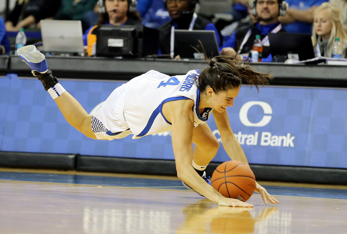 Maci Morris


UK Women's Basketball beat High Point University 71-49 at Memorial Coliseum  on Sunday, November 18th, 2018.

Photo by Britney Howard  | UK Athletics