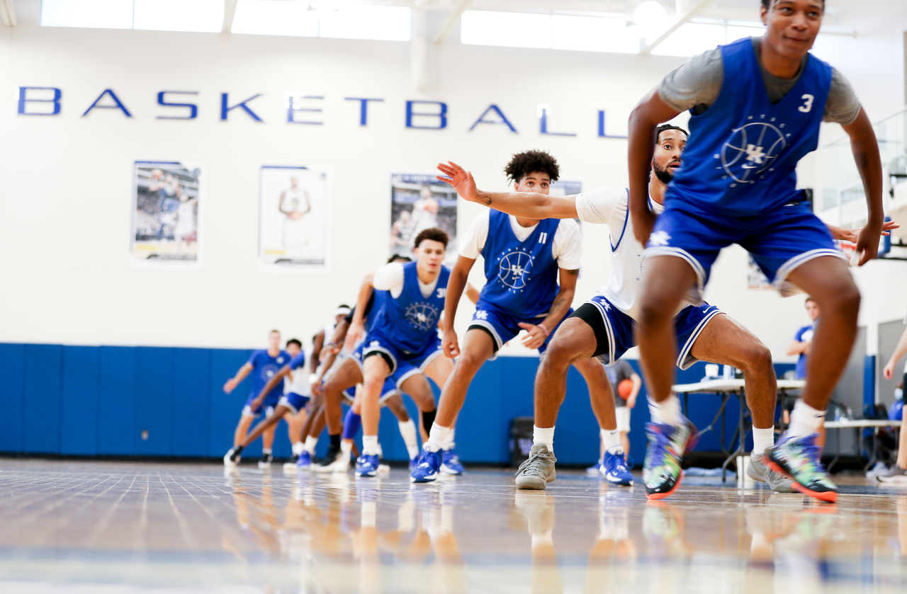 TyTy Washington Jr. Davion Mintz. Dontaie Allen.

First practice of the season.

Photos by Chet White | UK Athletics