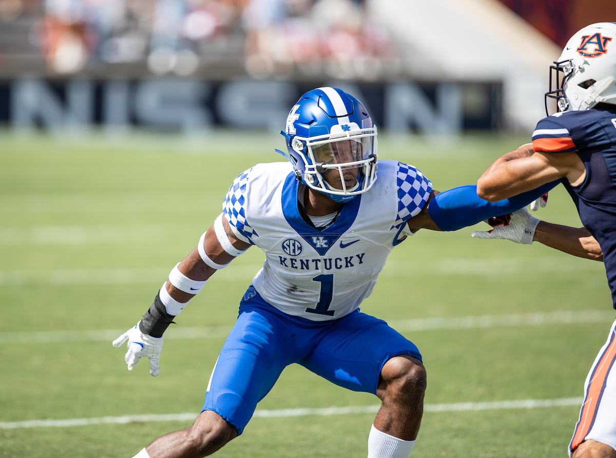 Kelvin Joseph

UK fall to Auburn 29-13

Photo By Jacob Noger | UK Football