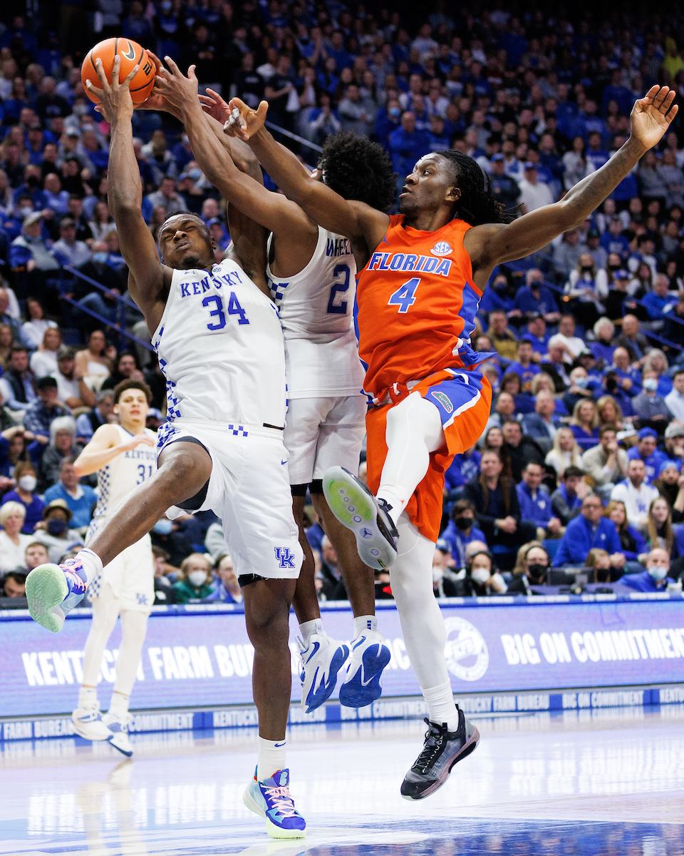 Oscar Tshiebwe. Sahvir Wheeler.

Kentucky beat Florida 78-57.

Photo by Elliott Hess | UK Athletics