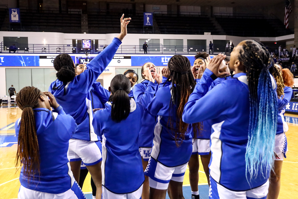 Huddle.  

Kentucky beats Samford 88-54.

Photo by Eddie Justice | UK Athletics