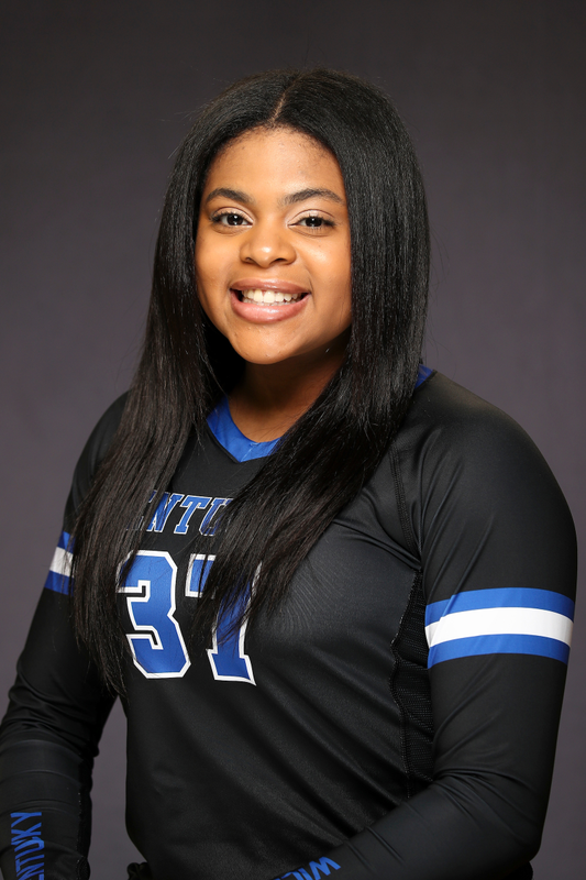 Nadia Davis - STUNT - University of Kentucky Athletics