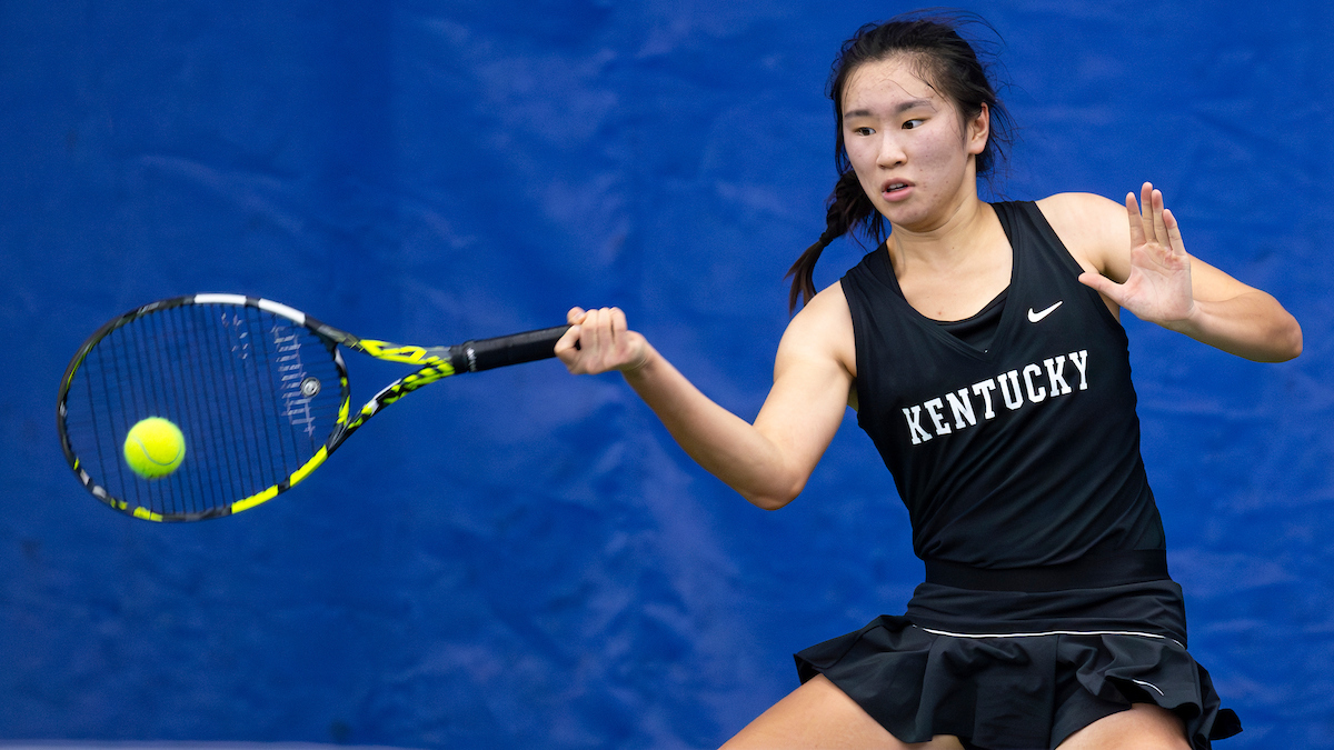 Resilient Wildcats Top Charlotte, Advance to ITA Kickoff Regional Final
