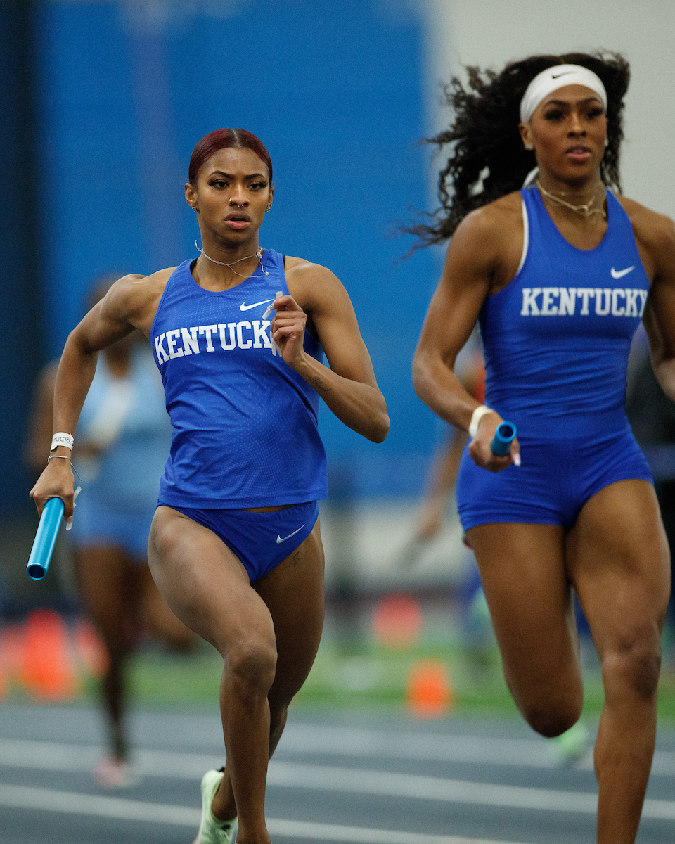 MASAI RUSSELL. ALEXIS HOLMES.

Jim Green Track Invitational Day 2.

Photo by Elliott Hess | UK Athletics