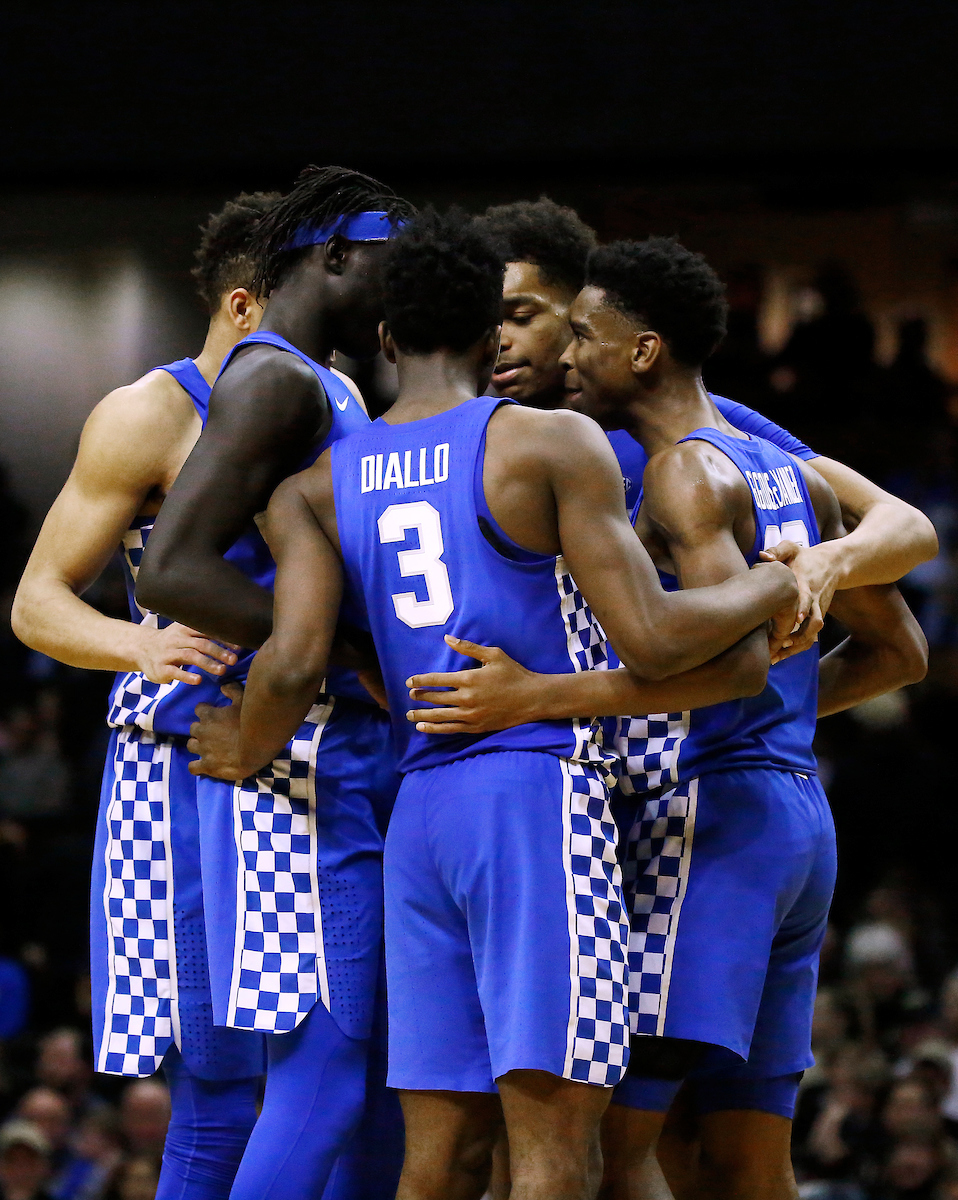Team.

The University of Kentucky men's basketball team beat Vanderbilt 74-67 at Memorial Gymnasium in Nashville, TN., on Saturday, January 13, 2018.

Photo by Chet White | UK Athletics
