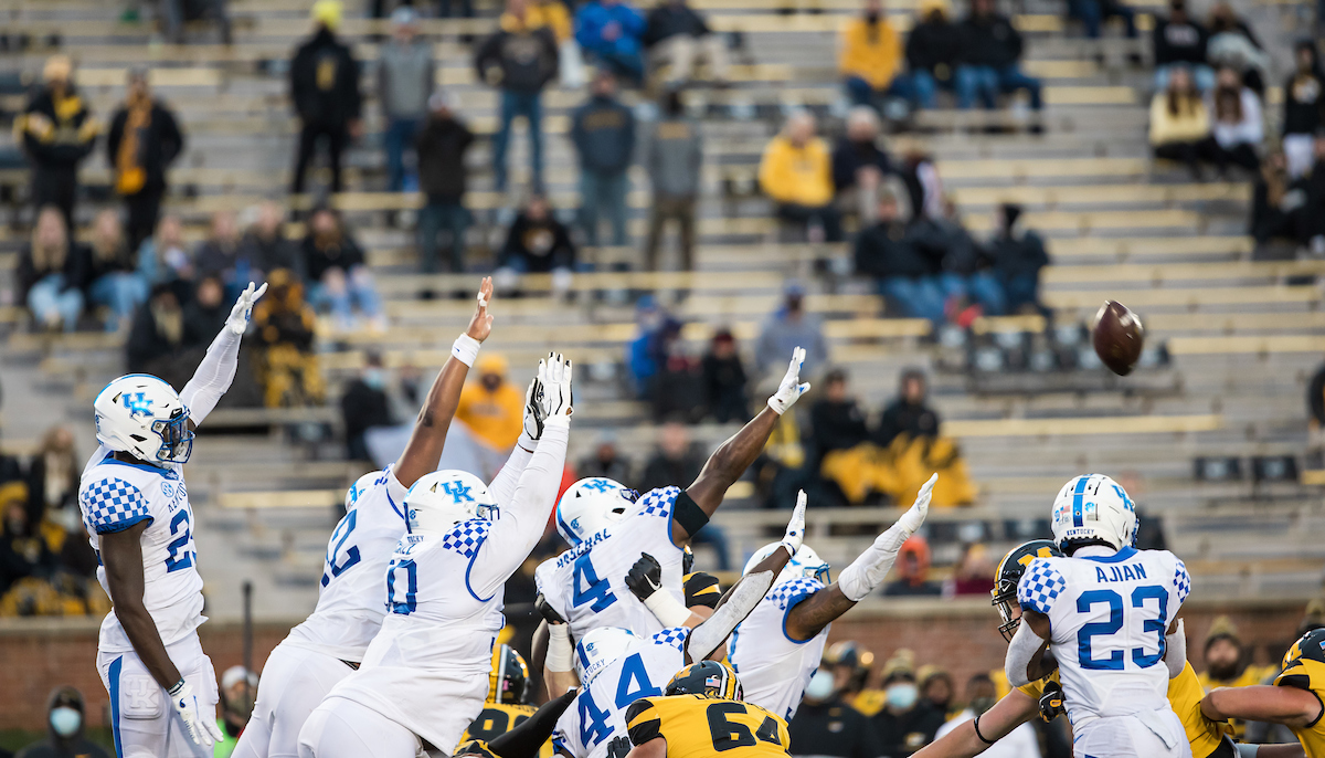 Field Goal Block Attempt

UK falls to Missouri 20-10

Photo By Jacob Noger | UK Football