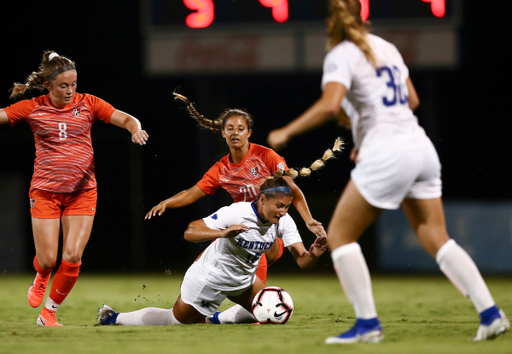 GRETCHEN MILLS.

WSOC vs BGSU.

Photo by Elliott Hess | UK Athletics