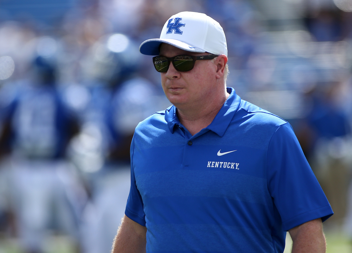 Coach Stoops

Kentucky beats Central Michigan 35-20.


Photo By Barry Westerman | UK Athletics