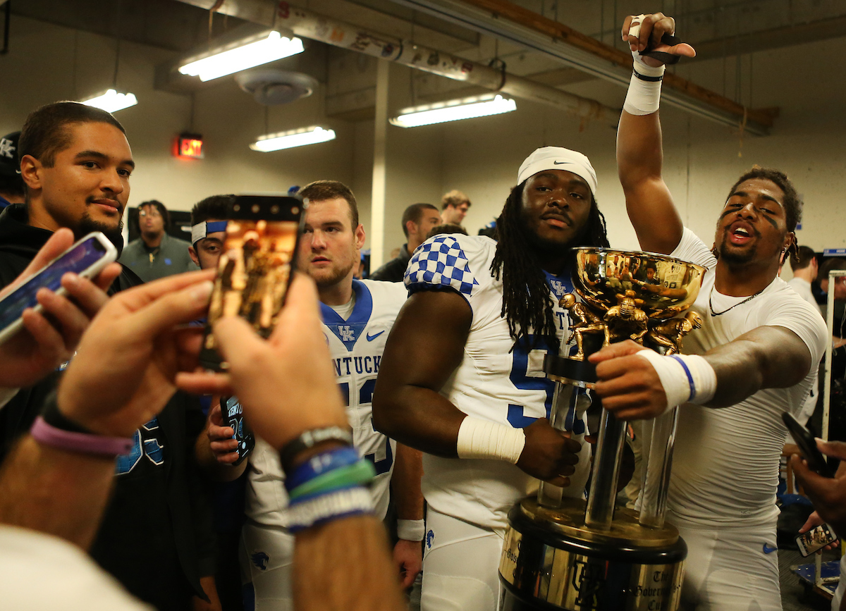 Kentucky Football beats Louisville at Cardinal Stadium 56-10.


Photo By Barry Westerman | UK Athletics