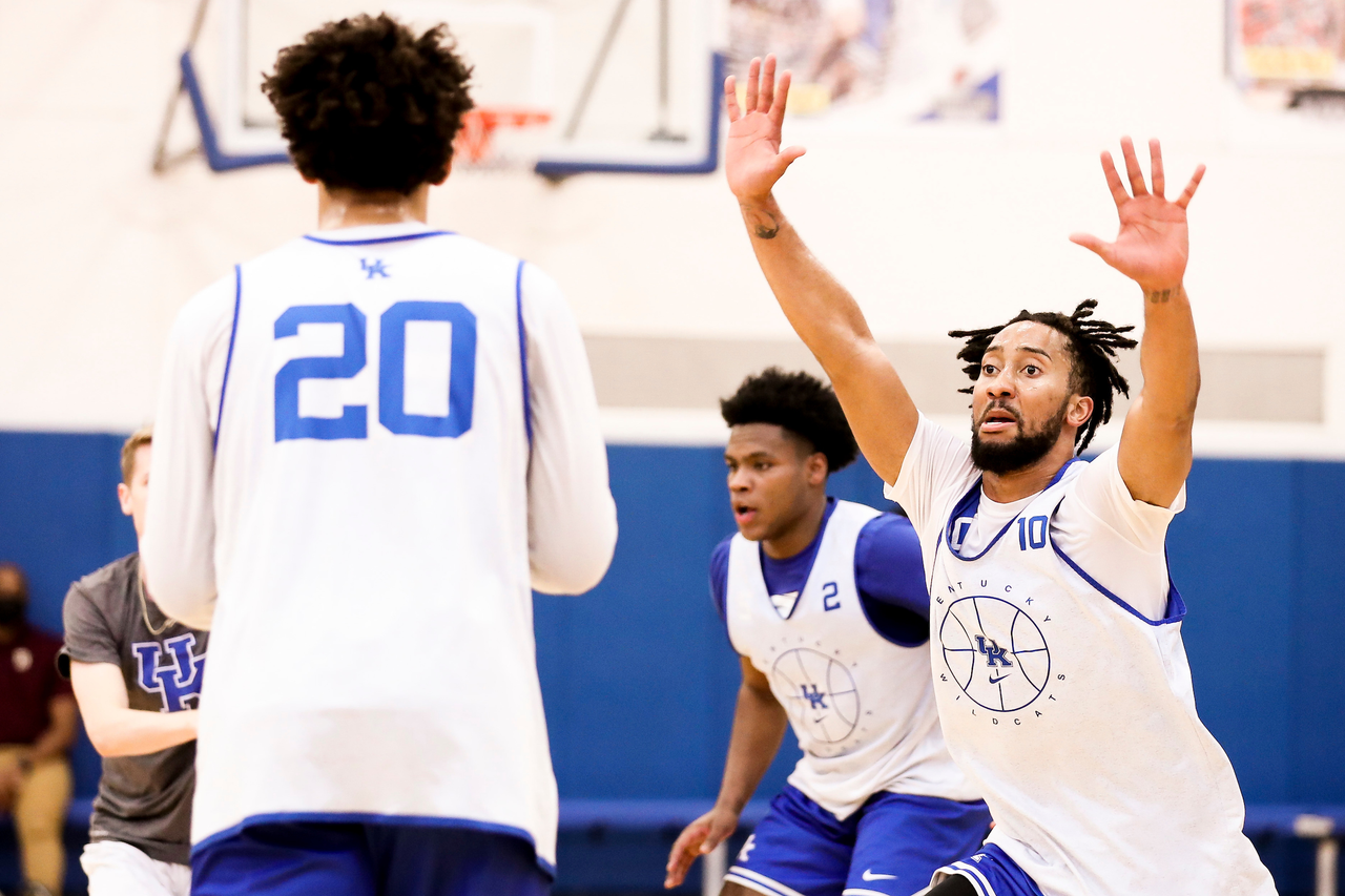 Sahvir Wheeler. Davion Mintz.

First practice of the season.

Photos by Chet White | UK Athletics