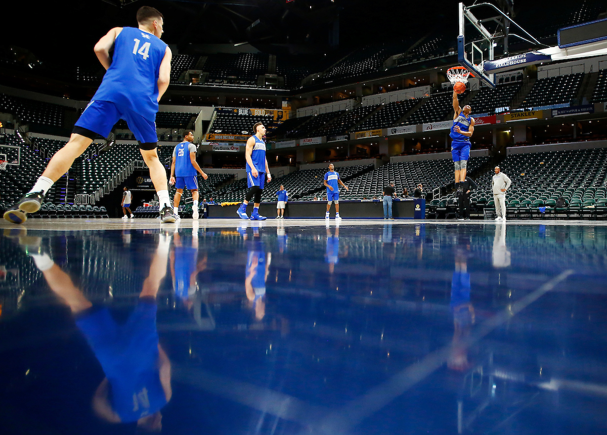 Team. PJ Washington.

BANKERS LIFE FIELDHOUSE practice.

Photo by Chet White | UK Athletics