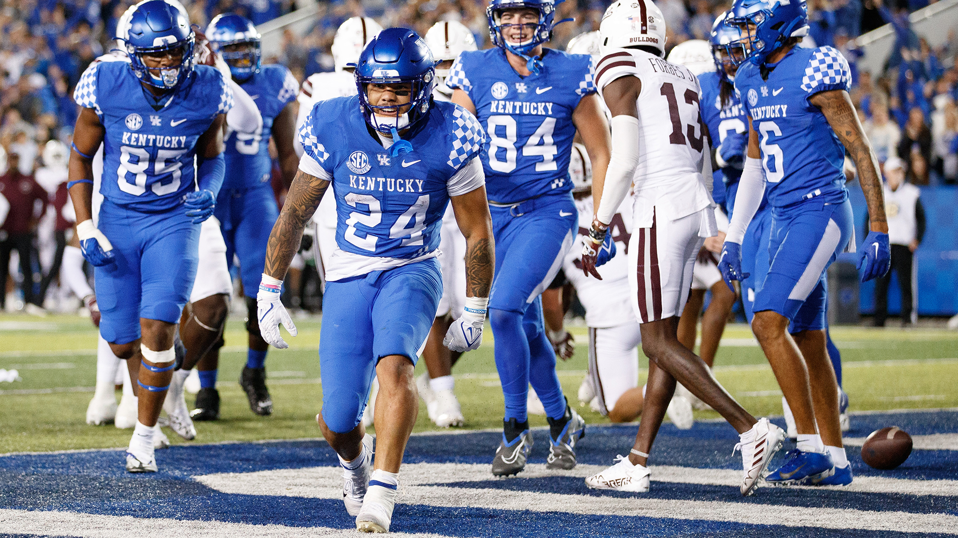 Chris Rodriguez Jr. Leads No. 22 Kentucky Past No. 16 Mississippi State