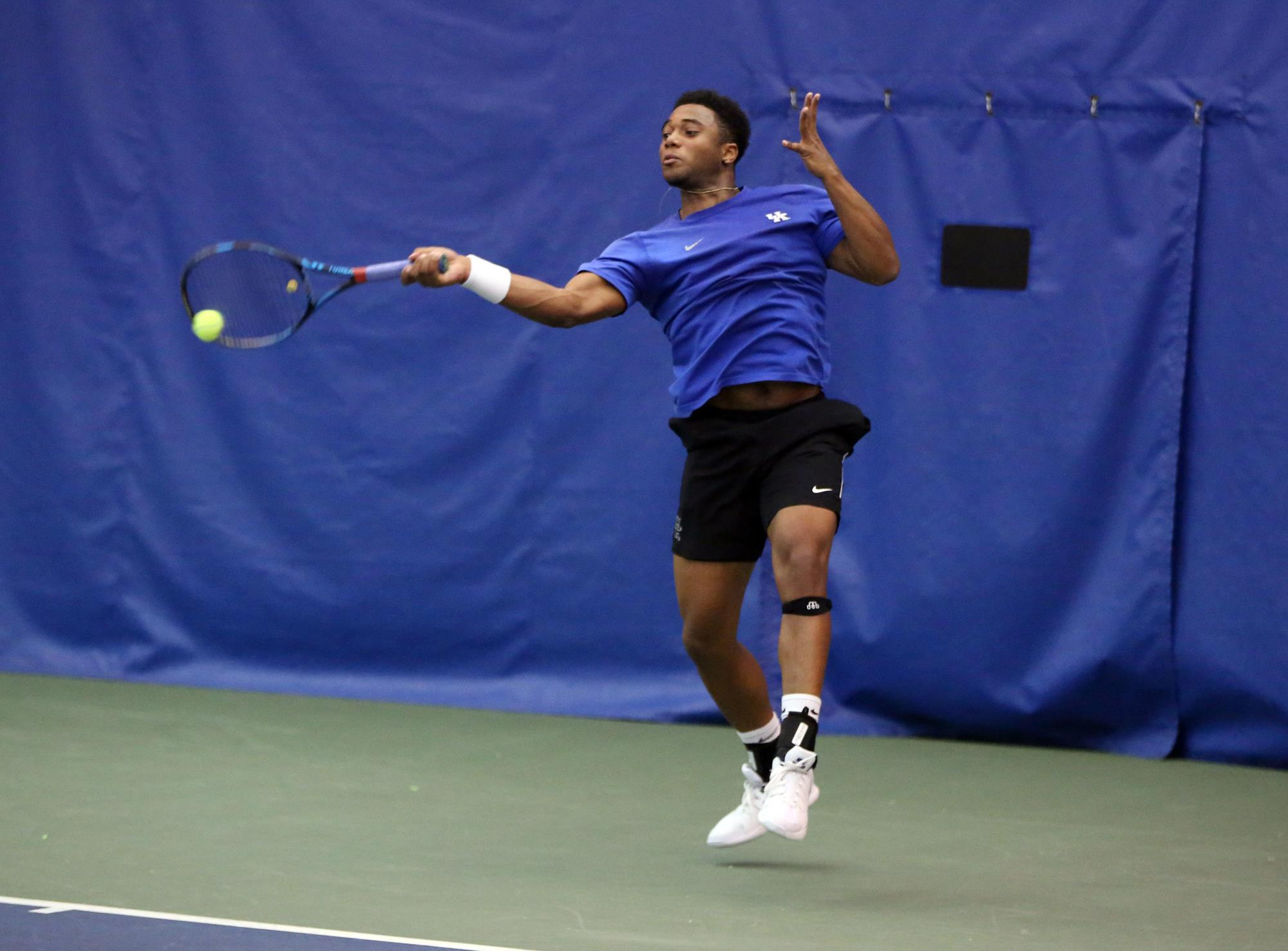 Will Bushamuka Advances to Second Round of NCAA Singles Tournament