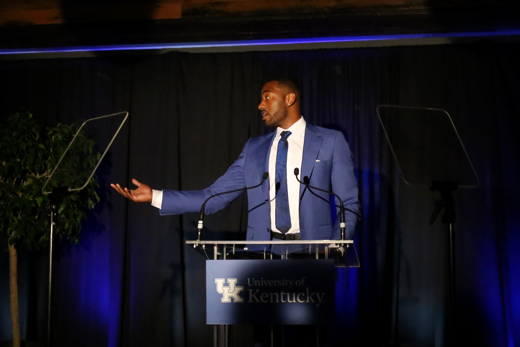 CoachCal.com: John Wall Inducted into UK Athletics Hall of Fame