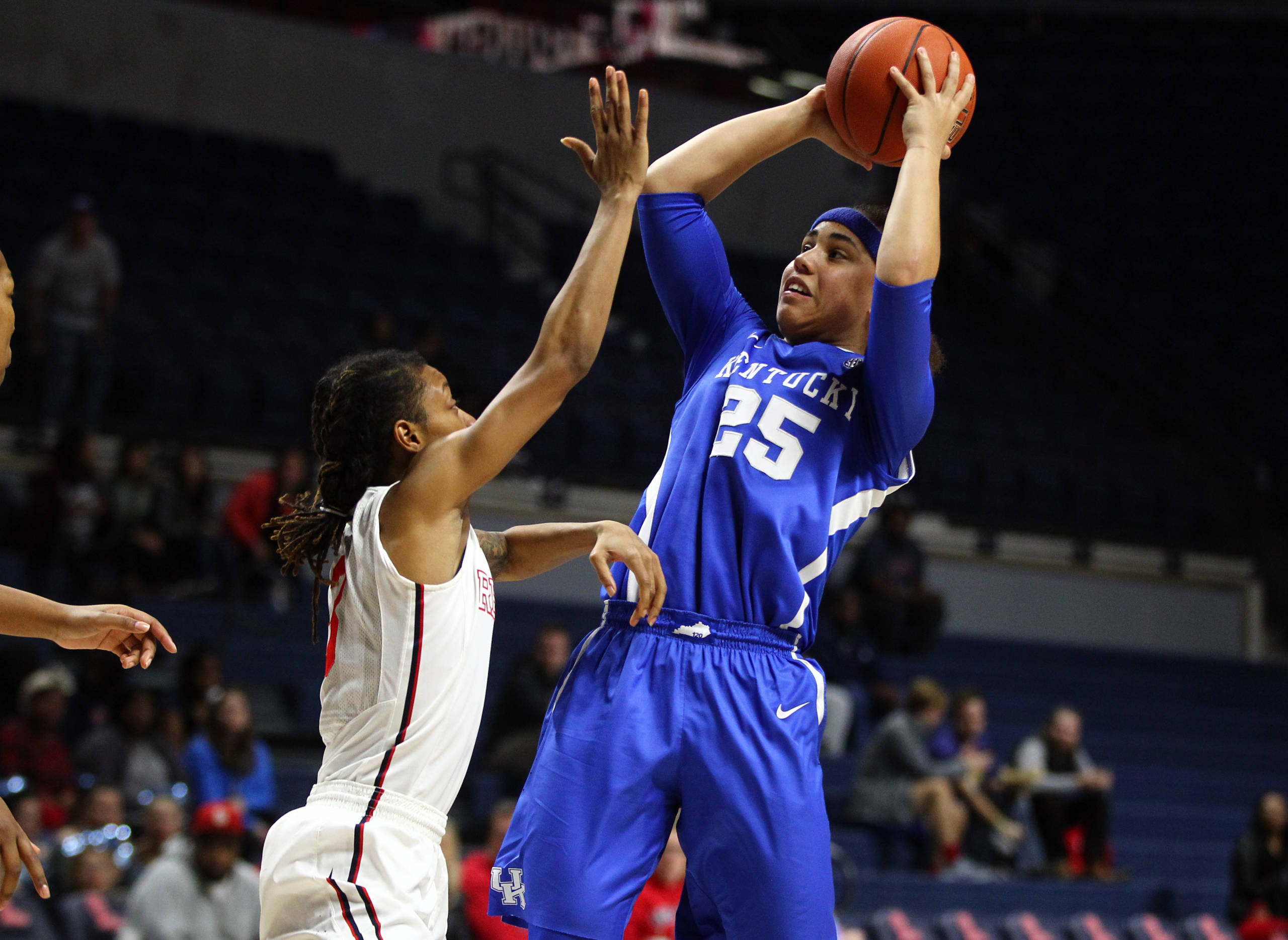 Kentucky Falls at Ole Miss, 73-65