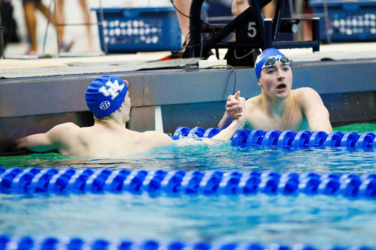 Kentucky Swimming to Send 23 to the CSCAA National Invitational Championship
