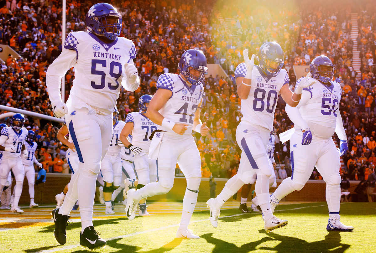 Kordell Looney, Brenden Bates, Tristan Yeomans

Football falls to Tennessee, 24-7.


Photo by Elliott Hess | UK Athletics
