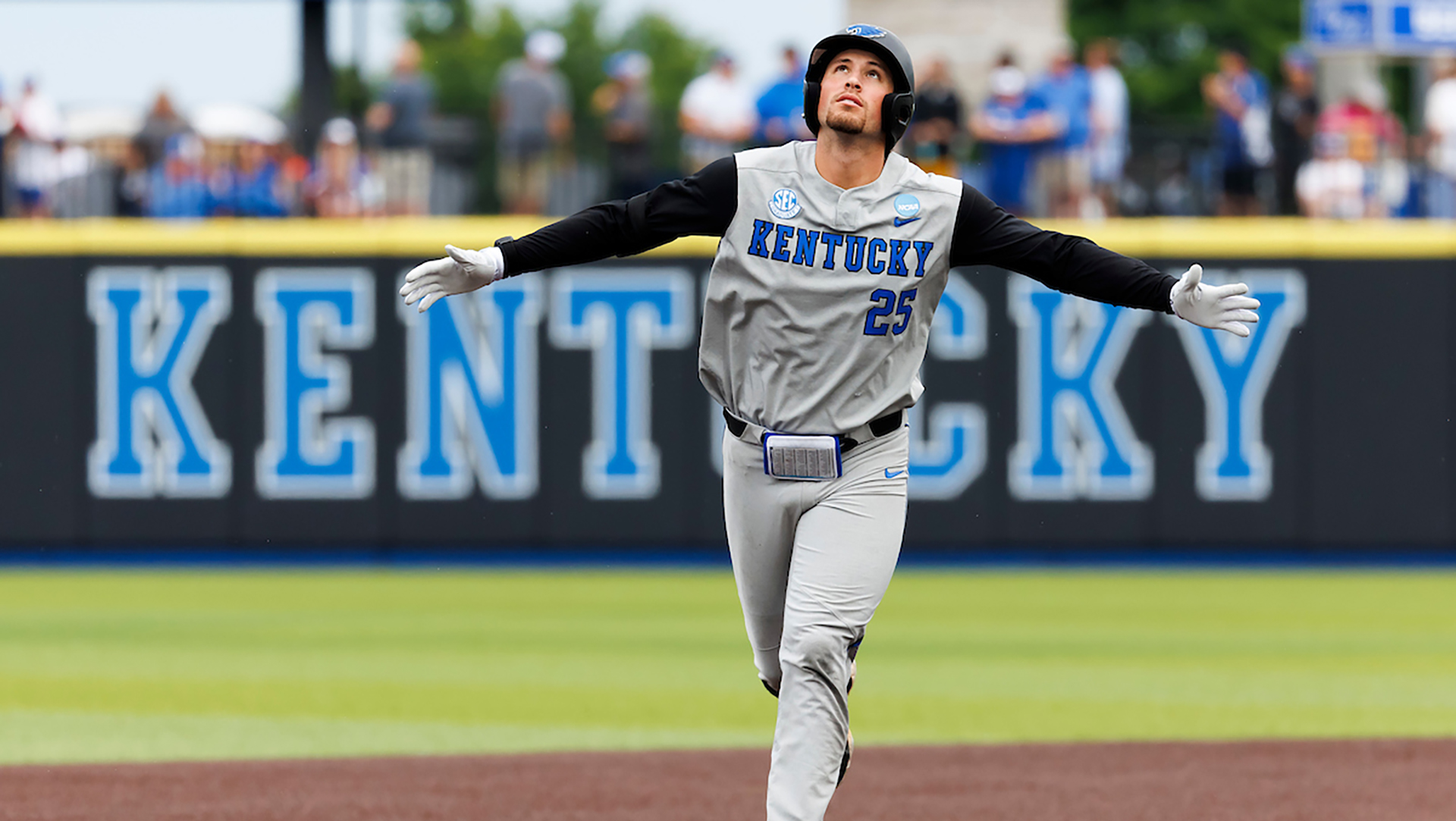 Cats Focused on Themselves as Super Regional Begins