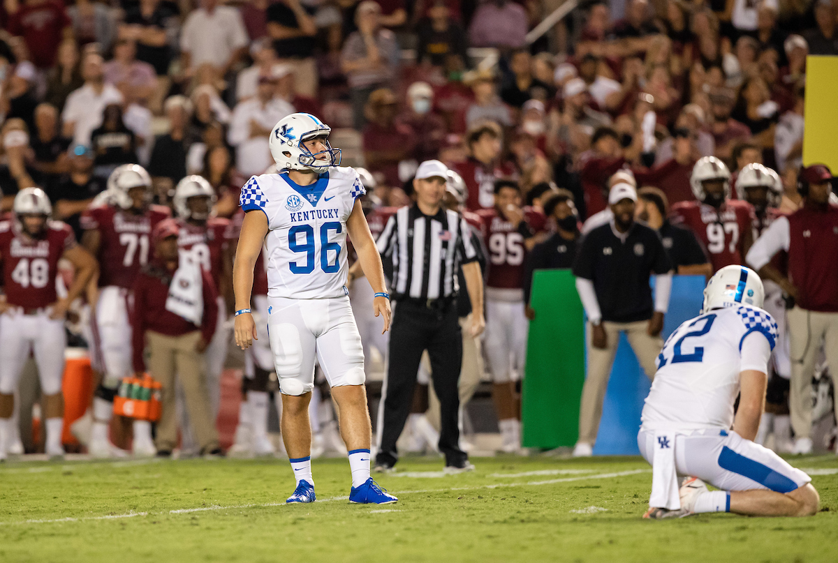 Matt Ruffolo

Kentucky beats South Carolina, 16-10.

Photo by Jacob Noger UK Athletics