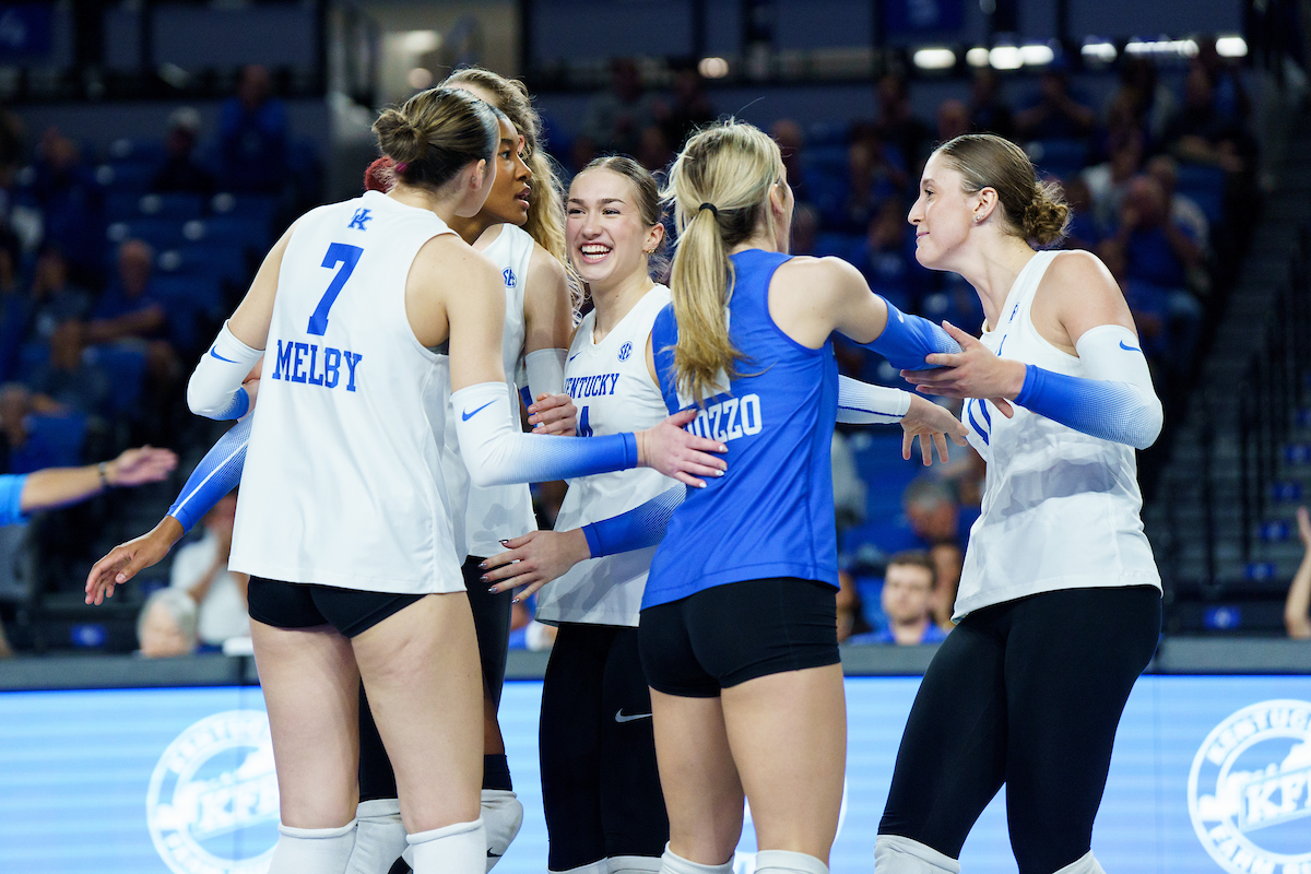 Kentucky-Oklahoma Volleyball Photo Gallery