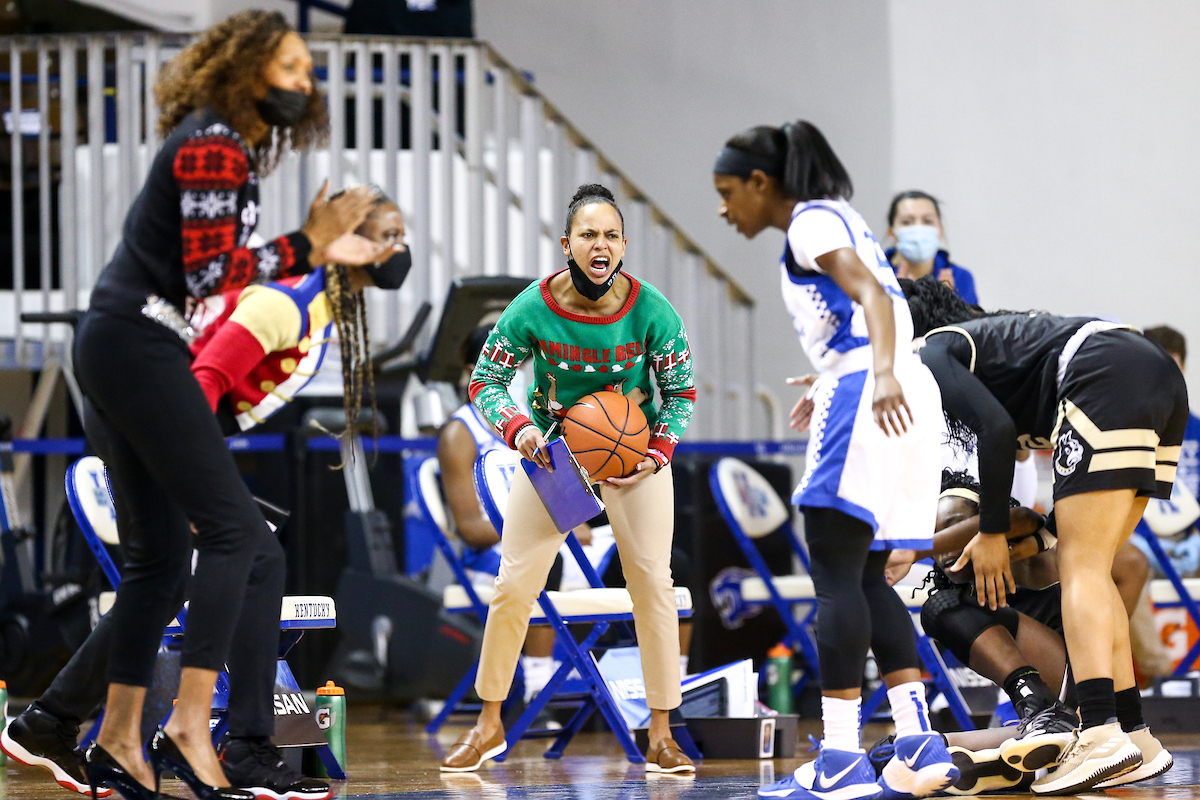 Amber Smith. 

Kentucky beats Worfford 98-37.

Photo by Eddie Justice | UK Athletics