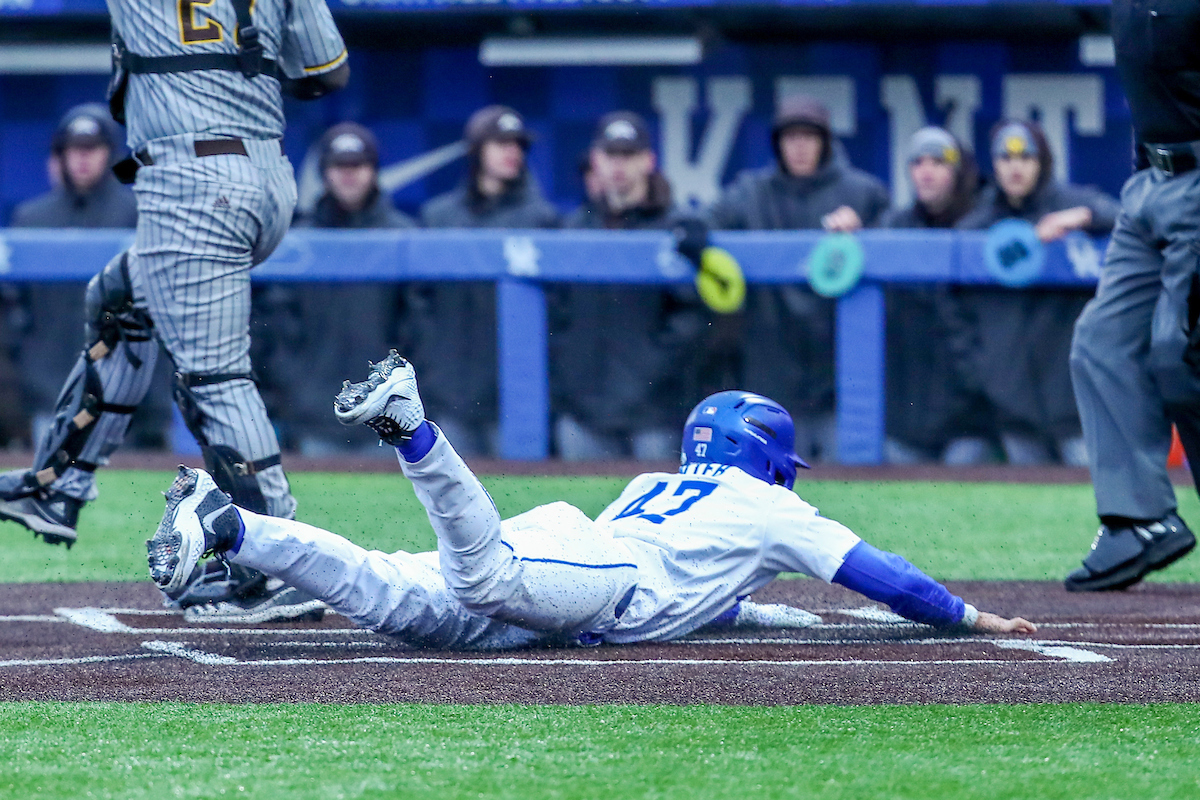 Ryan Ritter.

Kentucky defeats Western Michigan 14-3.

Photo by Sarah Caputi | UK Athletics