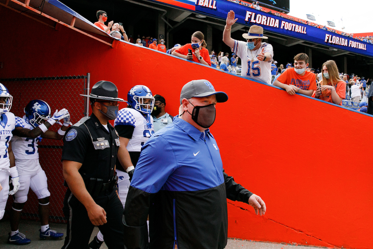 COACH STOOPS.

Kentucky falls to Florida, 34-10.

Photo by Elliott Hess | UK Athletics