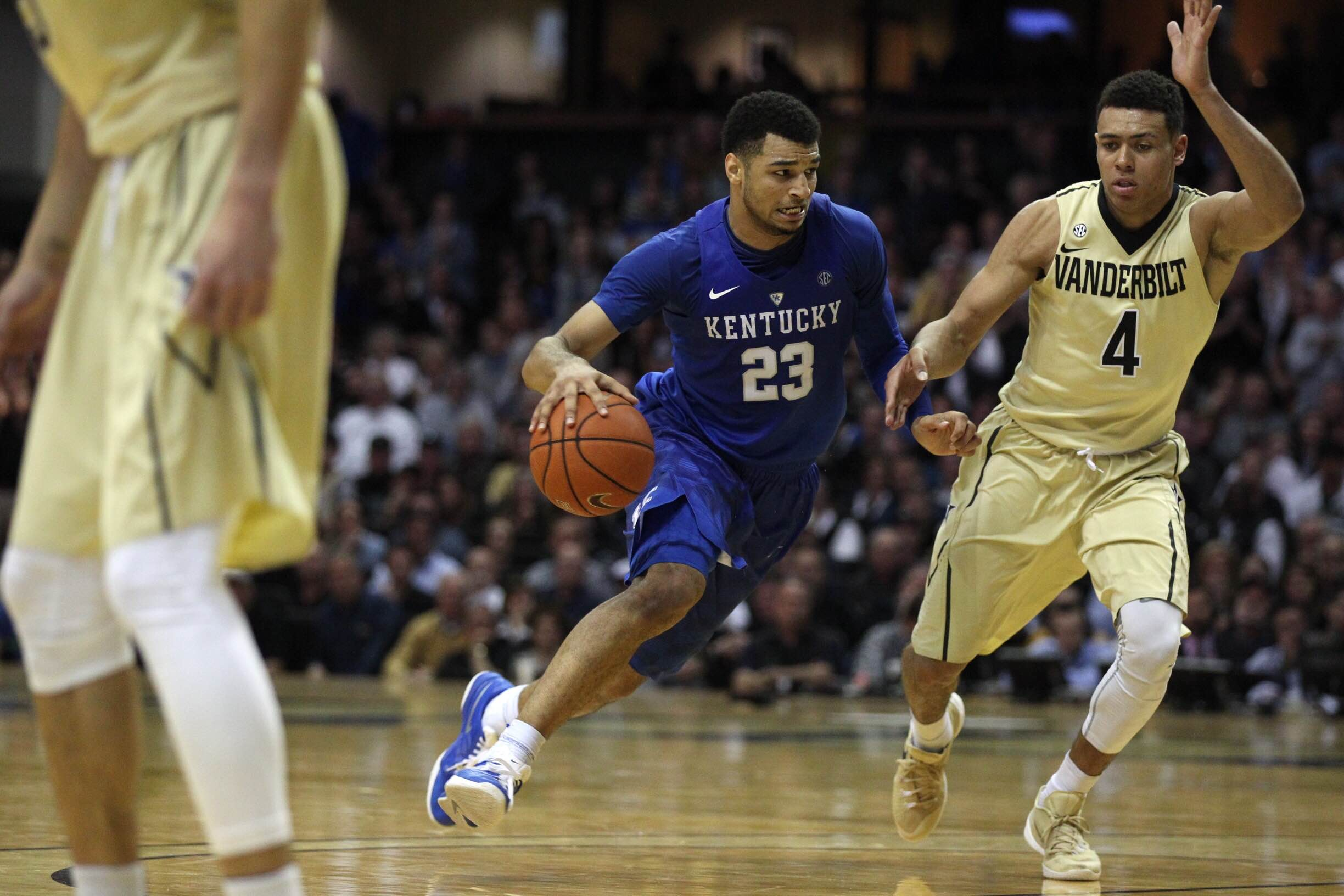 Cats Fall at Vanderbilt, 74-62