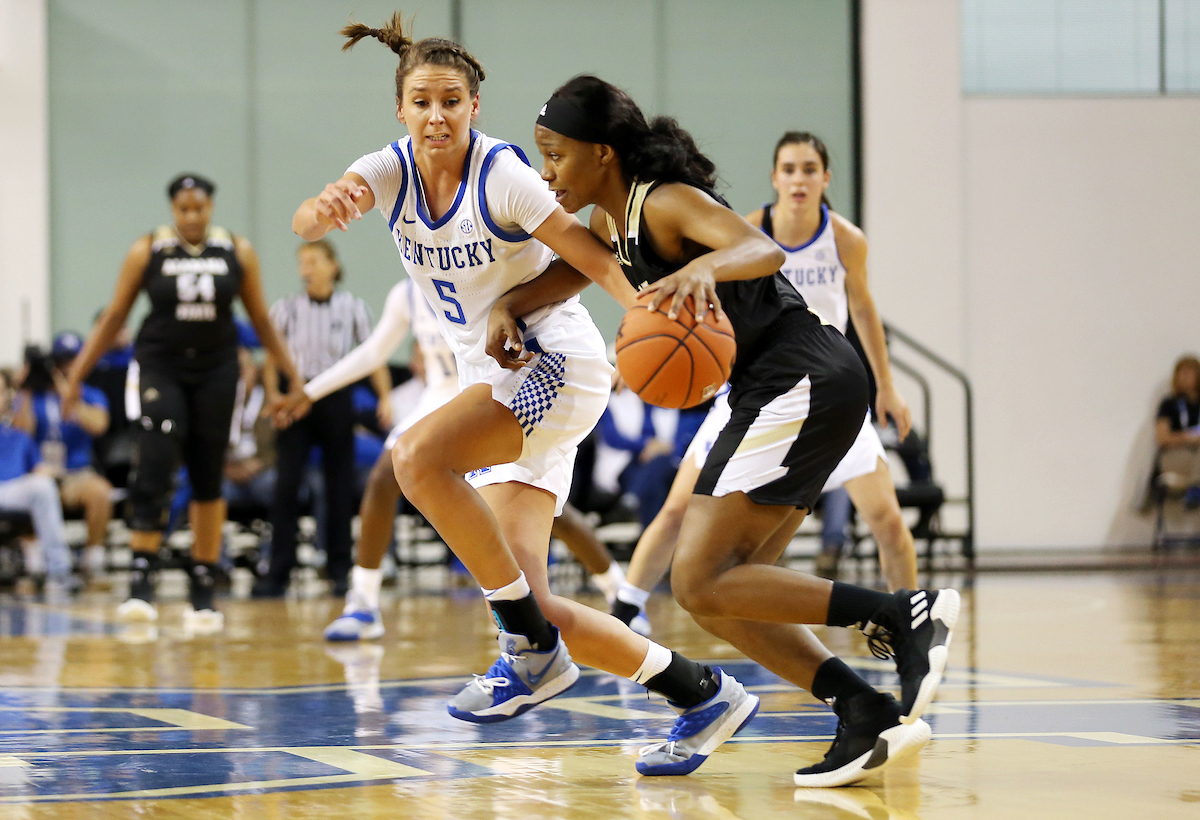 Blair Green

UK Women's Basketball beats Alabama State on Wednesday, November 7, 2018 .

Photo by Britney Howard | UK Athletics