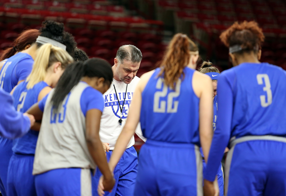 Matthew Mitchell

The University of Kentucky women's basketball team practices at Bud Walton Arena on Monday, January 29, 2018.
Photo by Britney Howard | UK Athletics