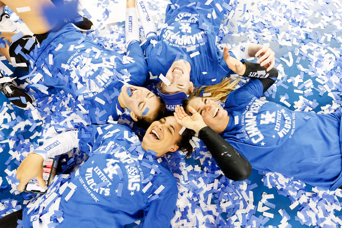 Team.

Kentucky beat Ole Miss 3-0.


Photo by Elliott Hess | UK Athletics