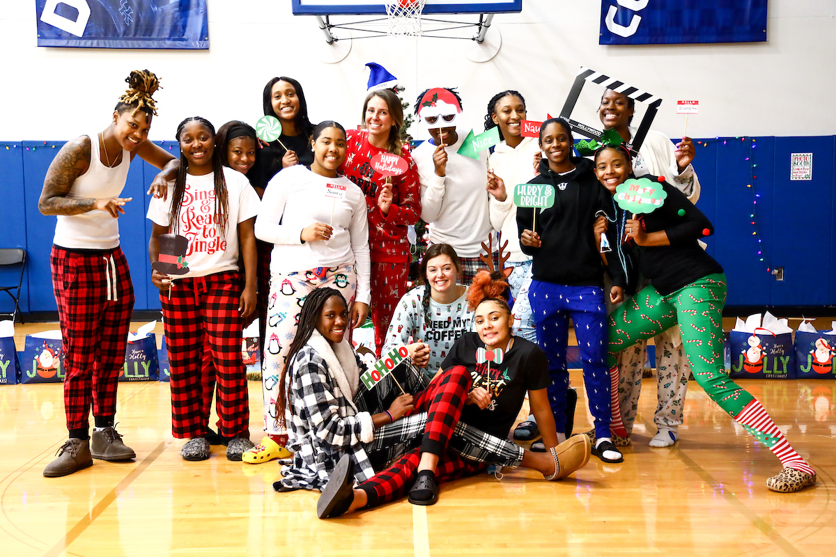 Team. 

Kentucky WBB Christmas Party.

Photo by Eddie Justice | UK Athletics