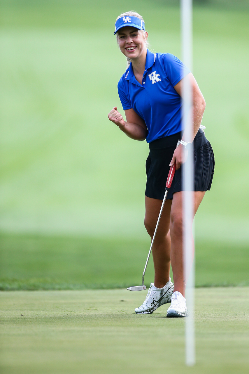 Rikke Svejgard Nielsen.

Kentucky women's golf practice at the University Club of Kentucky.

Photo by Grant Lee | UK Athletics