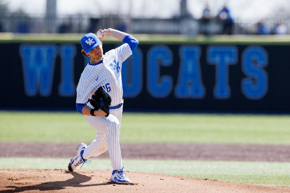 Walker, Rouse Pitch Kentucky Past Wofford on Sunday