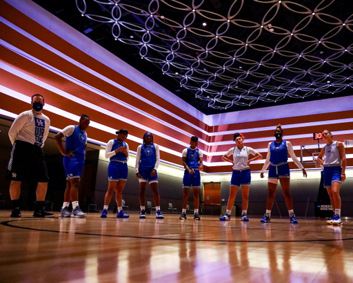 Team. 

2021 NCAA Tournament Practice. 

Photo by Eddie Justice | UK Athletics