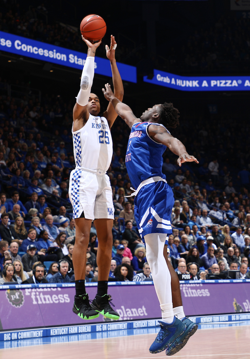 PJ Washington.

Kentucky beat Tennessee State, 77-62.


Photo by Elliott Hess | UK Athletics