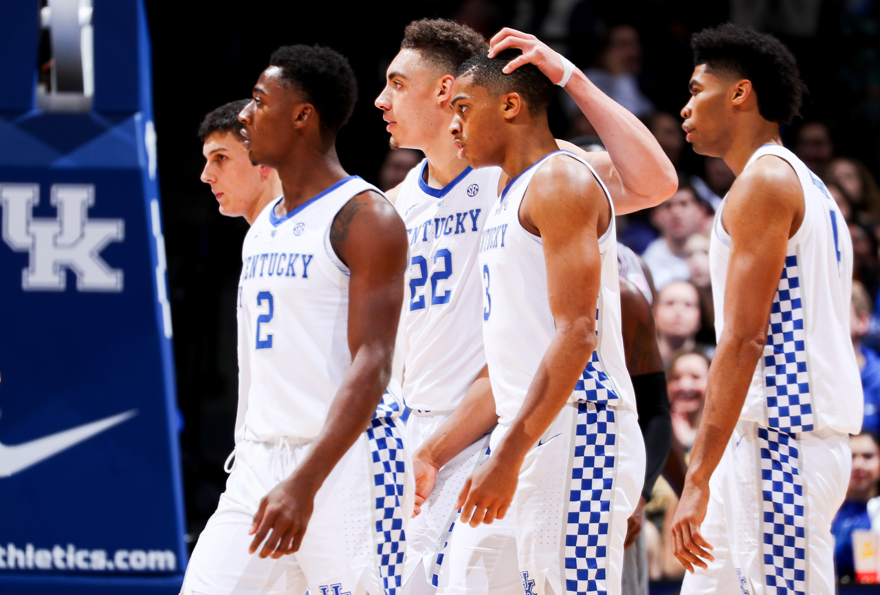 Team

Men's basketball beat SIU 71-59.

Photo by Chet White | UK Athletics
