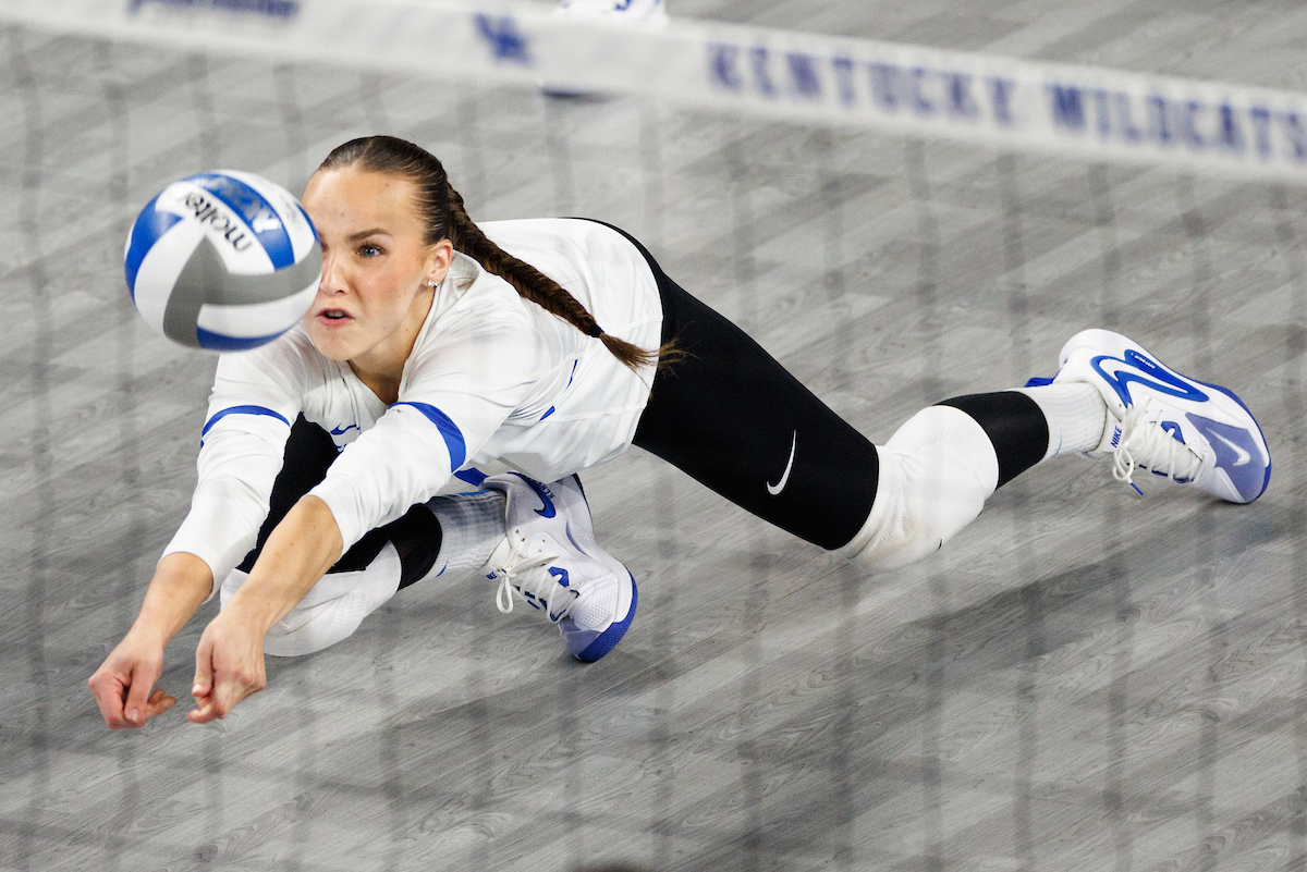 Kentucky-James Madison Volleyball Photo Gallery