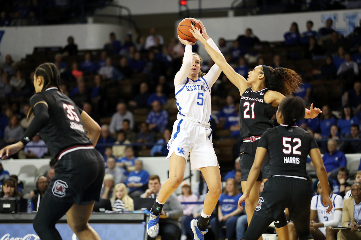 Blair Green

The UK Women's Basketball falls to South Carolina. 

Photo by Britney Howard | UK Athletics
