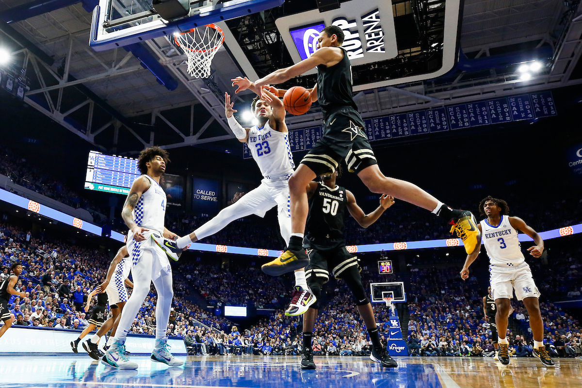 EJ Montgomery. Nick Richards.

UK beats Vandy 71-62.

Photo by Chet White | UK Athletics