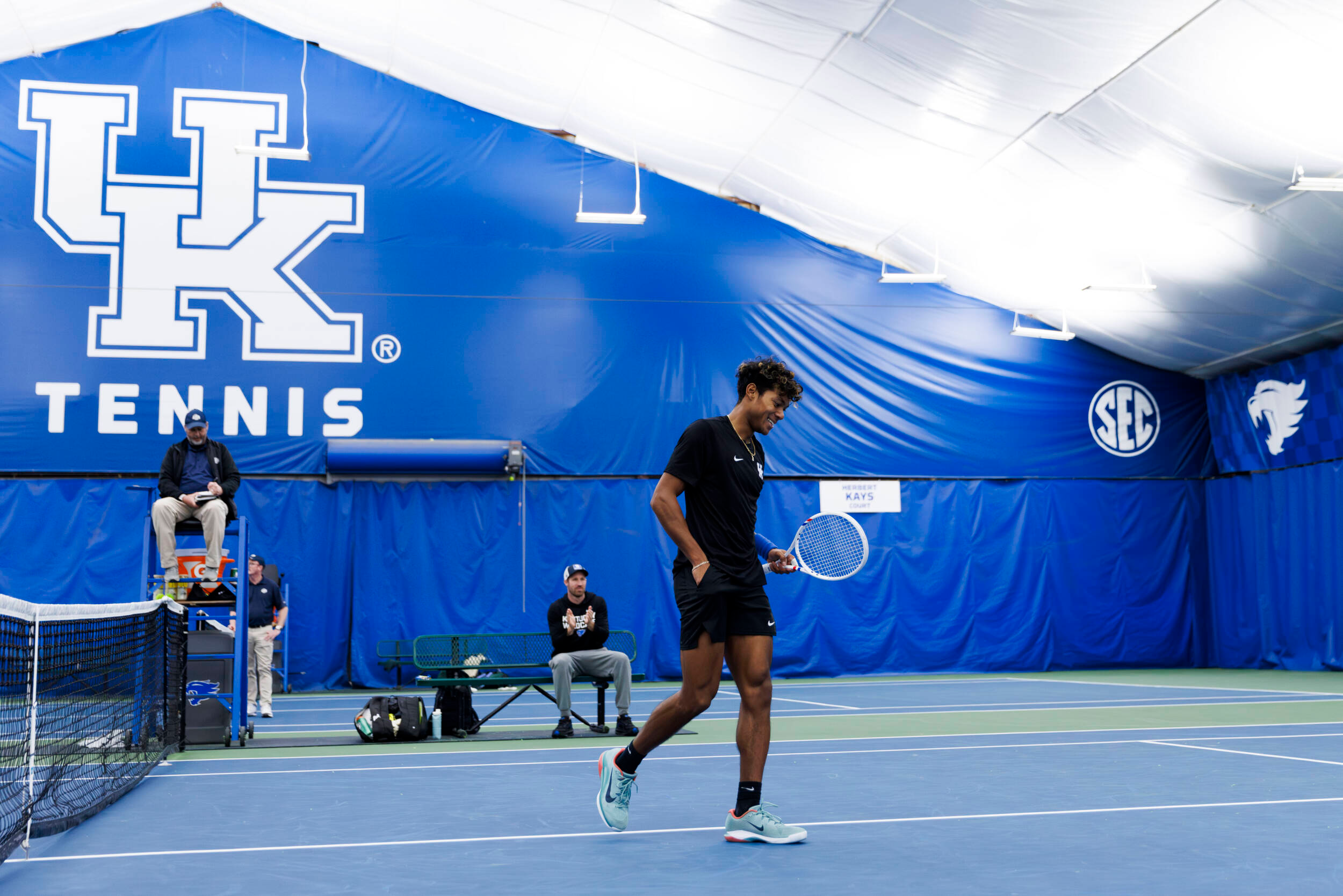 Kentucky Plays Host to Louisville, No. 15 Duke