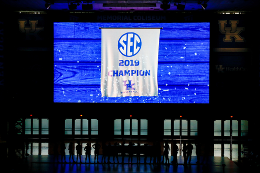 Volleyball Banner. 

Kentucky beats Tennessee, 3-0. 

Photo By Barry Westerman | UK Athletics