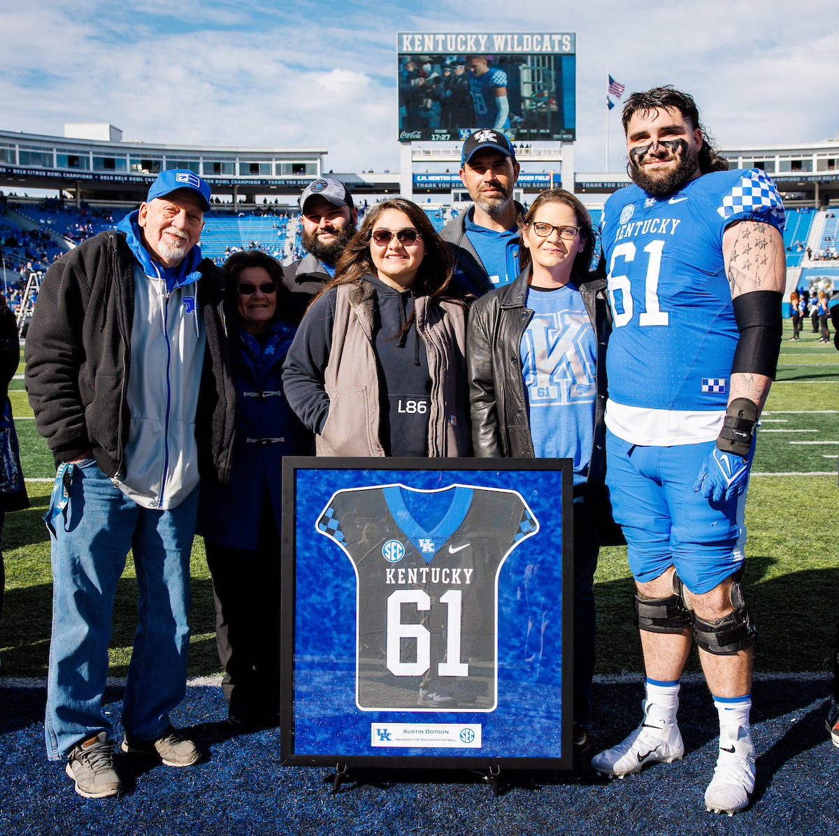 Austin Dotson

Kentucky beats New Mexico State 56-16.

Photo by Jacob Noger | UK Athletics