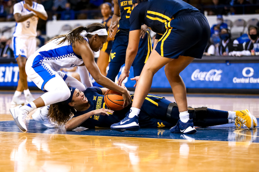 Robyn Benton. 

Kentucky beats WVU 83-60.

Photo by Eddie Justice | UK Athletics