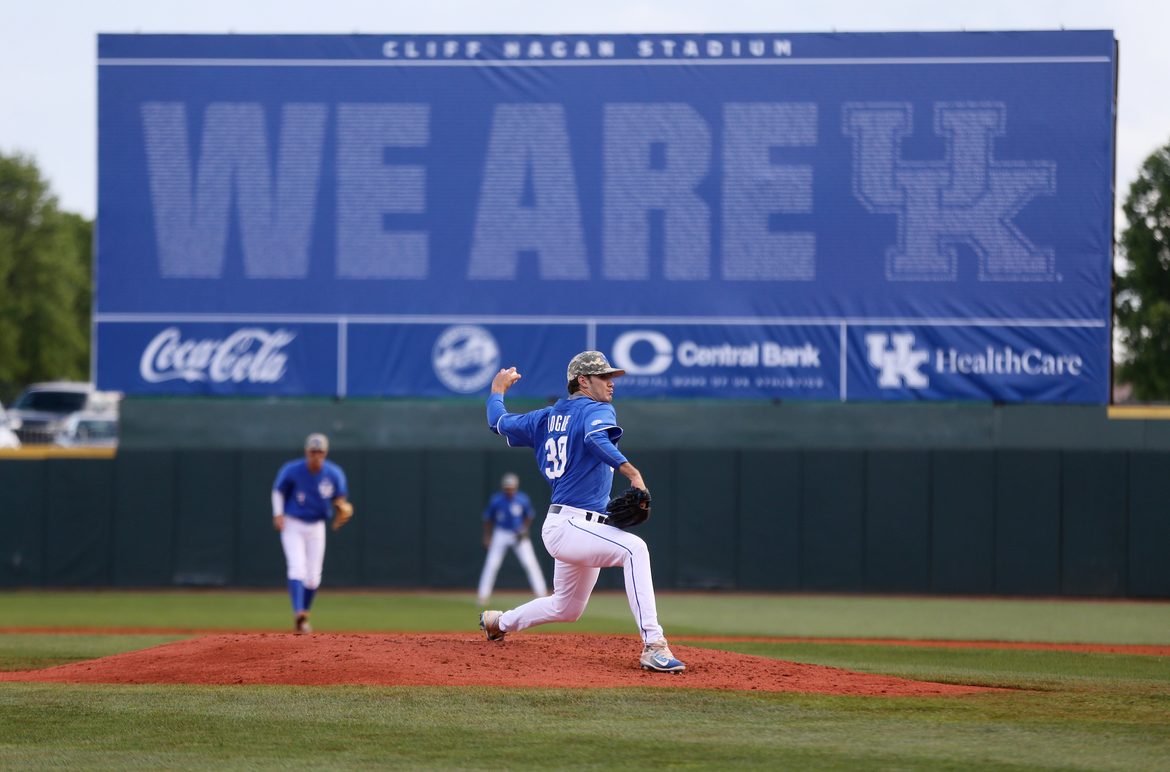 Squires’ Four RBI, Logue’s Career-High 11 Strikeouts Pace Kentucky