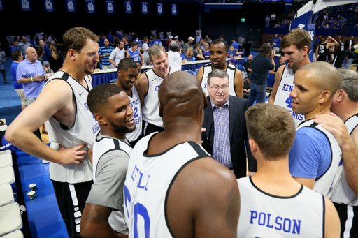 Former Kentucky men's basketball players across a number of decades came back to Rupp Arena for the 2017 UK Alumni Charity Series. 