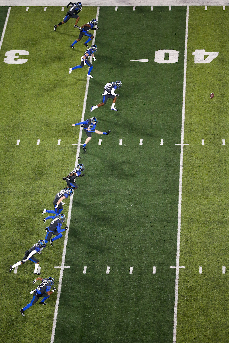 Kickoff.  

UK beat South Carolina 41-18.

Photo by Eddie Justice | UK Athletics