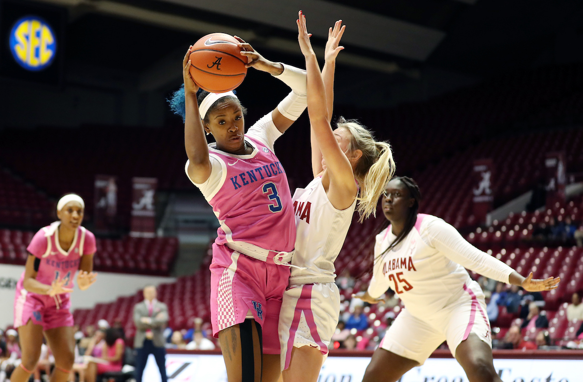 KeKe McKinney

The UK Women's Basketball team beat Alabama.
Photo by Britney Howard | UK Athletics