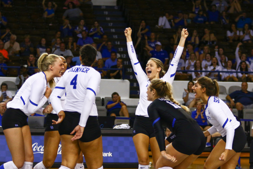 Madison Lilley

Volleyball falls to Indiana University 2-3.  

Photo by Hannah Phillips | UK Athletics