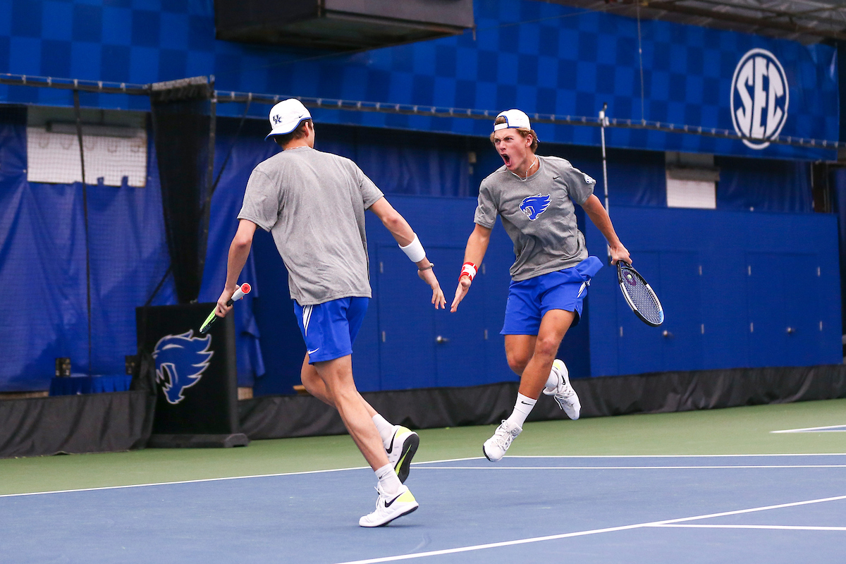 Alexandre Leblanc & Liam Draxl.

Kentucky defeats Virginia Tech 5-2.

Photo by Grace Bradley | UK Athletics